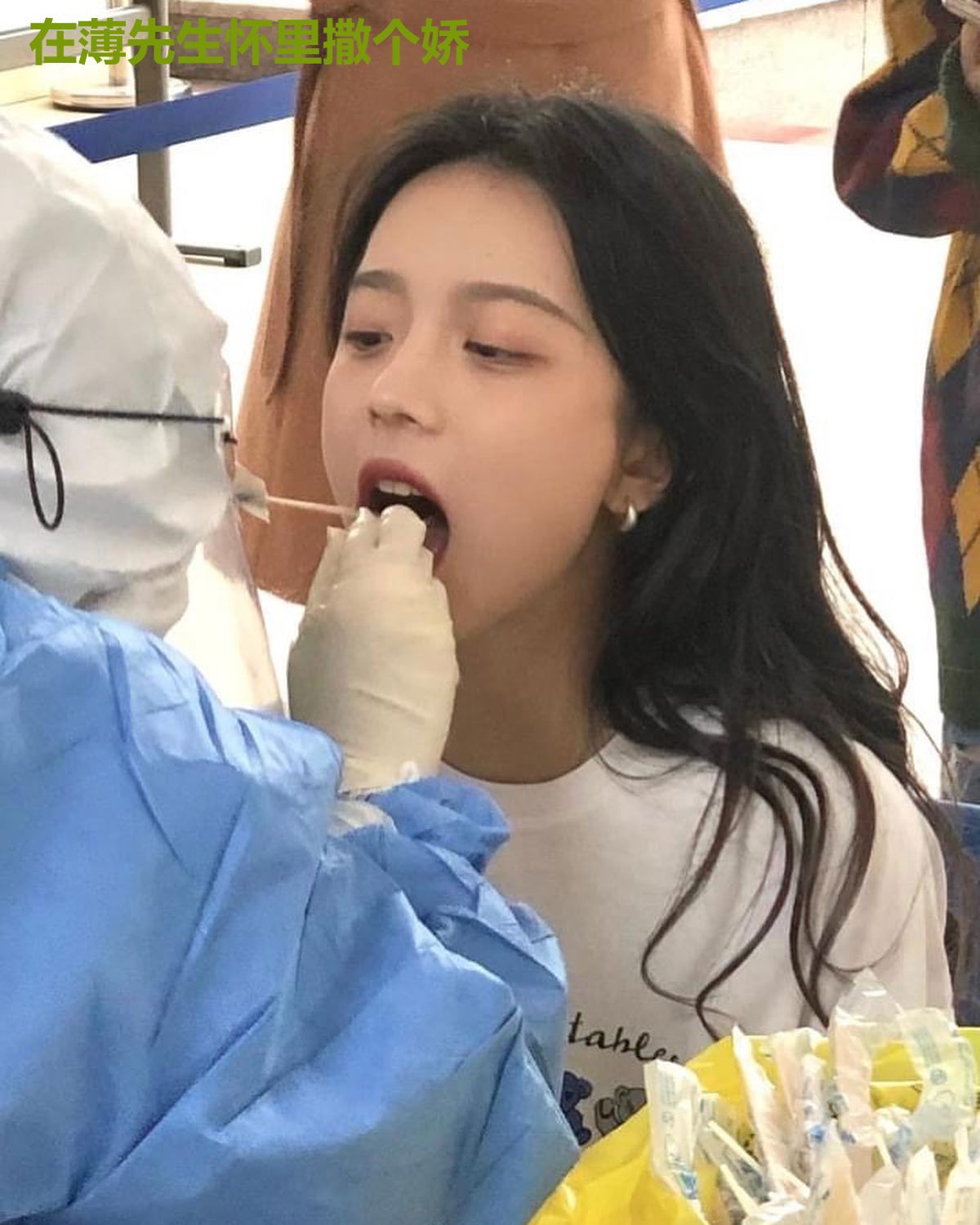 在薄先生怀里撒个娇