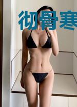 彻骨寒情多彩草帽在天上飞